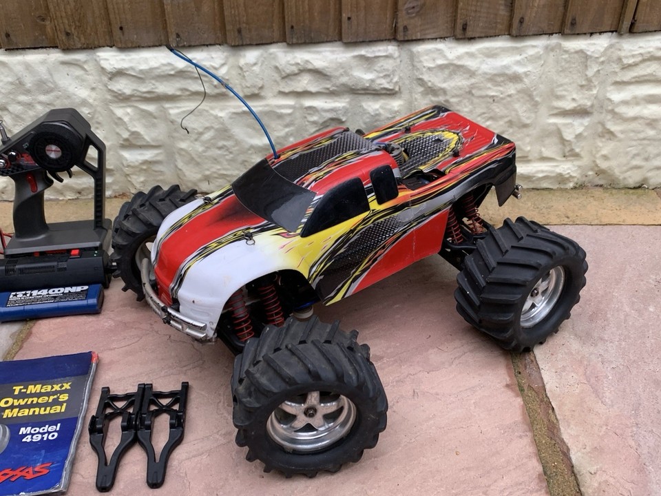 Traxxas Tmaxx 2.5/3.3 HUGE parts lot!! TAKE A LOOK!! | #476253265