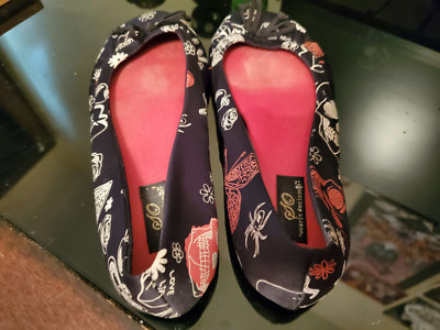 Wear It Declare It Black and Red Flats with Skull Designs - Goth Emo Scene