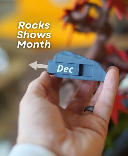 Stunning Bonsai 365 Desk Calendar – Japanese Maple - Tree Design by ForgeCore - Picture 5 of 6