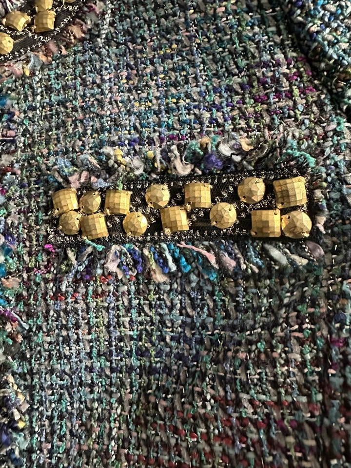 CHAQUETA ELLEN TRACY BOUCLE/TWEED CON TACHUELAS DORADAS - MULTICOLOR - TALLA 12 - *NUEVA CON ETIQUETAS* Foto 3 de 4