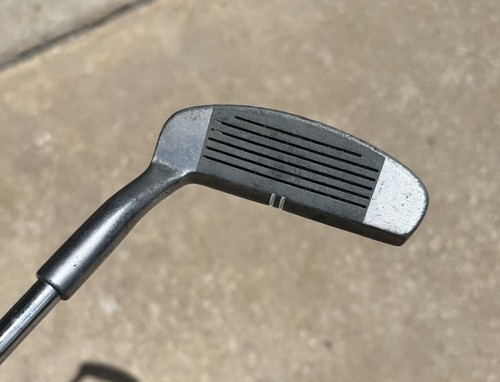 Wilson Harmonized Chipper Men’s Golf Club RH 38” Vintage - Picture 6 of 8