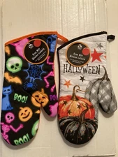 kitchen 2 pc set oven mitt skeleton cat bat web spider pumpkins Seasonal Collect