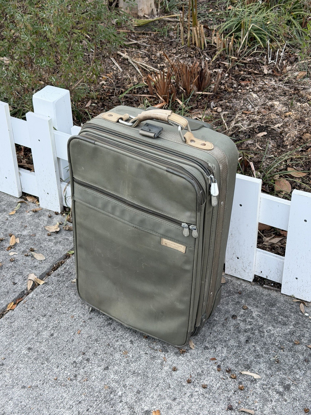 Briggs & Riley 22" Baseline Carry On Rolling Suitcase Olive 