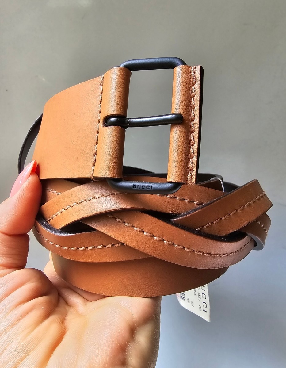 Gucci camel brown leather belt square buckle braided 70-28 100% authentic  in box
