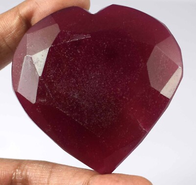 415.05 Ct Natural Heart Shape African Red Ruby Gemstone Investment Grade