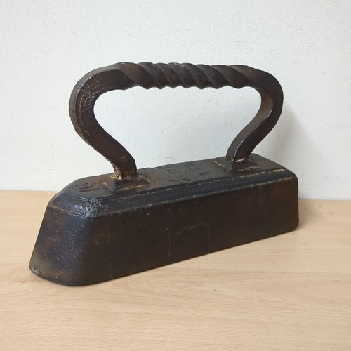 Antique 1800's Carron 12 Tailor's Goose Cast Iron Victorian Sad Iron