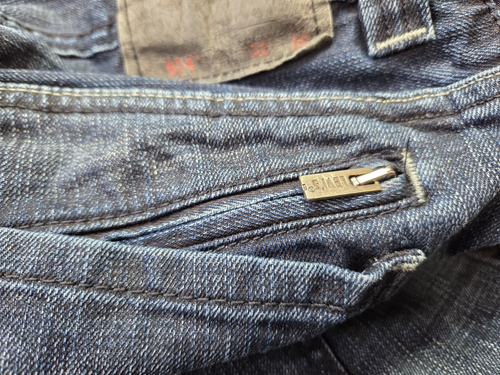 Jeans uomo Levis 514 32x30 vestibilità dritta inclinata nascosta tasche posteriori zip - Foto 4 di 17
