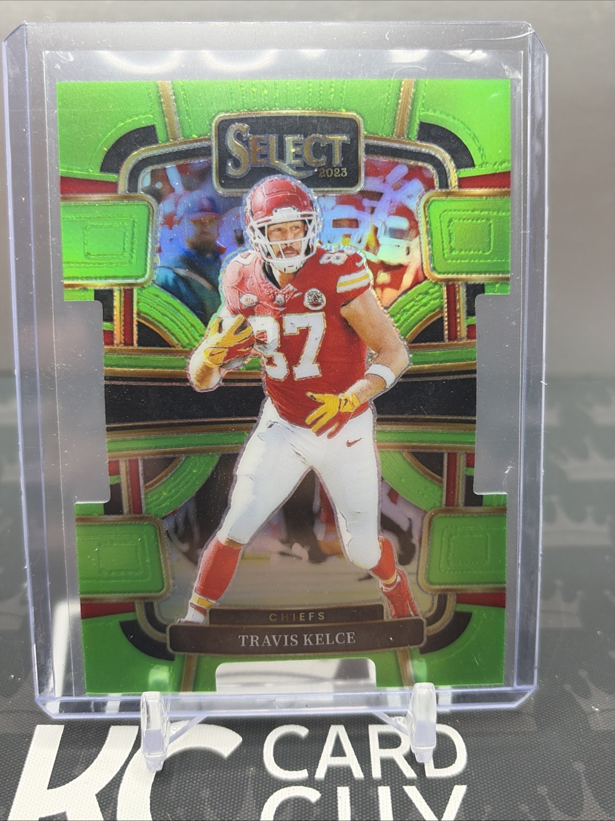 Travis Kelce Neon Green Prizm Die-Cut #50