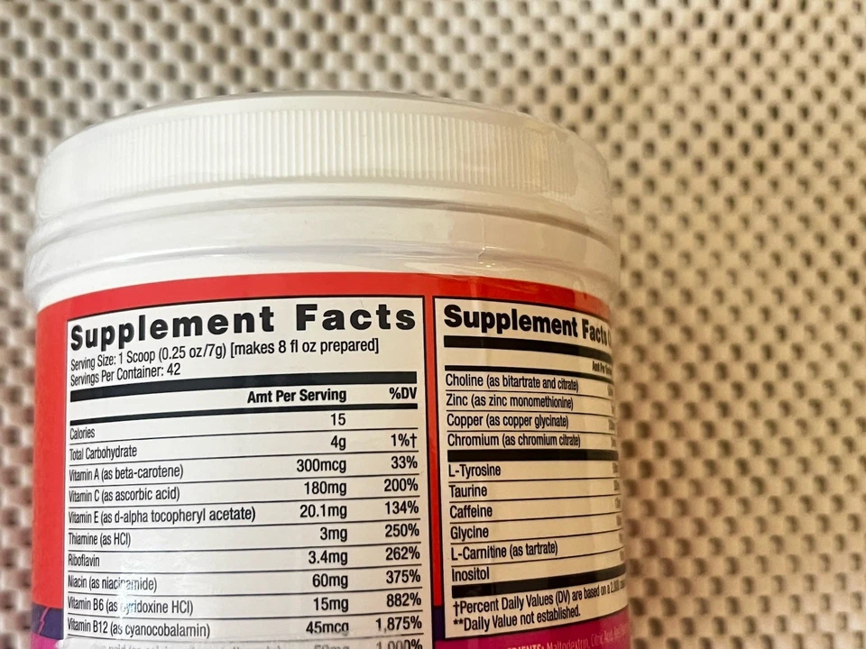 Suplemento de vitaminas y aminoácidos Spark - Mezcla de polvo de bebida enfocada y energética con... Foto 2 de 2