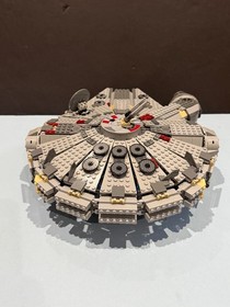 LEGO Star Wars: Millennium Falcon (4504) - NEAR COMPLETE - PLEASE READ**
