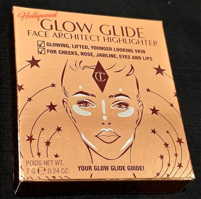 Charlotte Tilbury Hollywood Highlighter - Pillow Talk makellos auf ALLEN Hauttönen