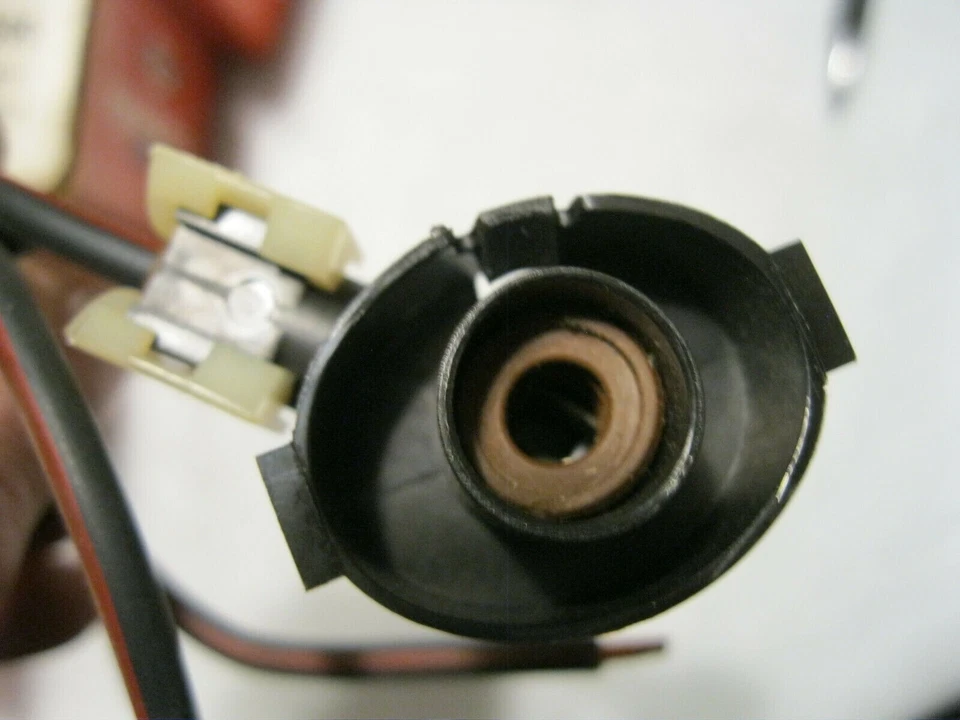 Standard S-580 Pigtail Assembly/Socket Foto 2 de 4