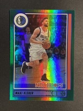 2021-22 Panini NBA Hoops Maxi Kleber #112 Green Foil /99 Dallas Mavericks