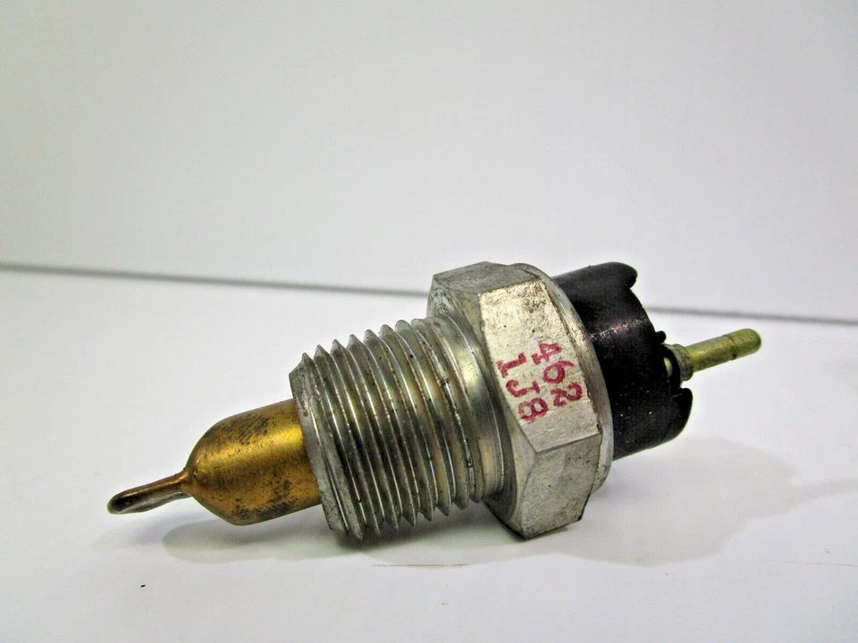 NOS GM 1962-70 CHEVROLET WATER TEMPERATURE SENDING UNIT SWITCH #1993462 D-1853 - Image 3 of 4