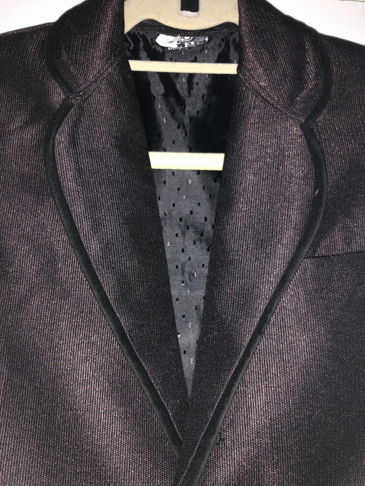 Picture 2 of 11