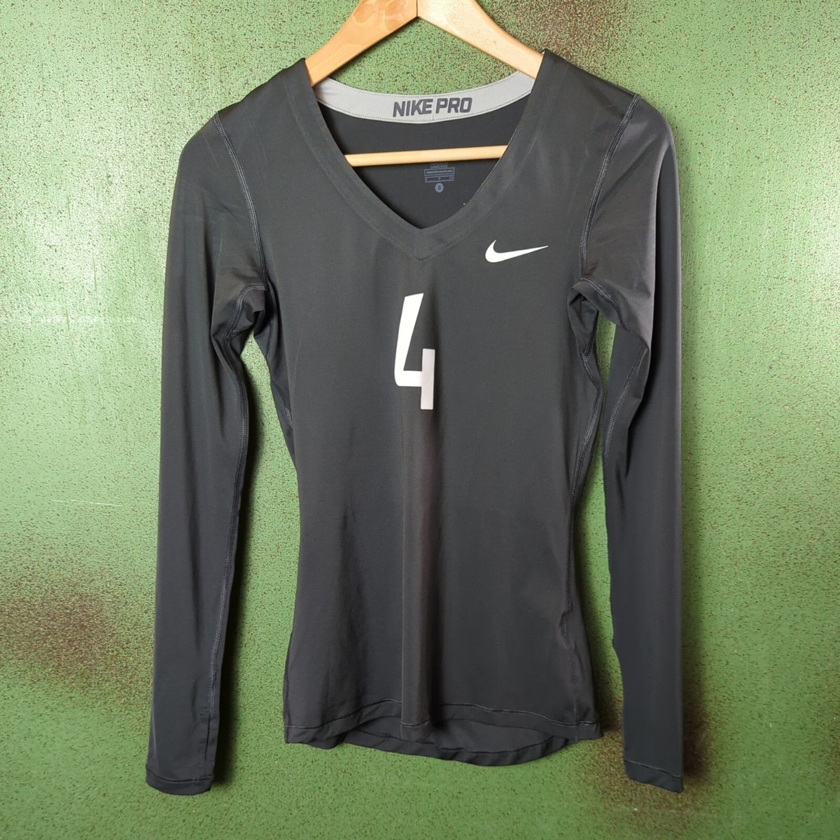 long sleeve gym top womens nike