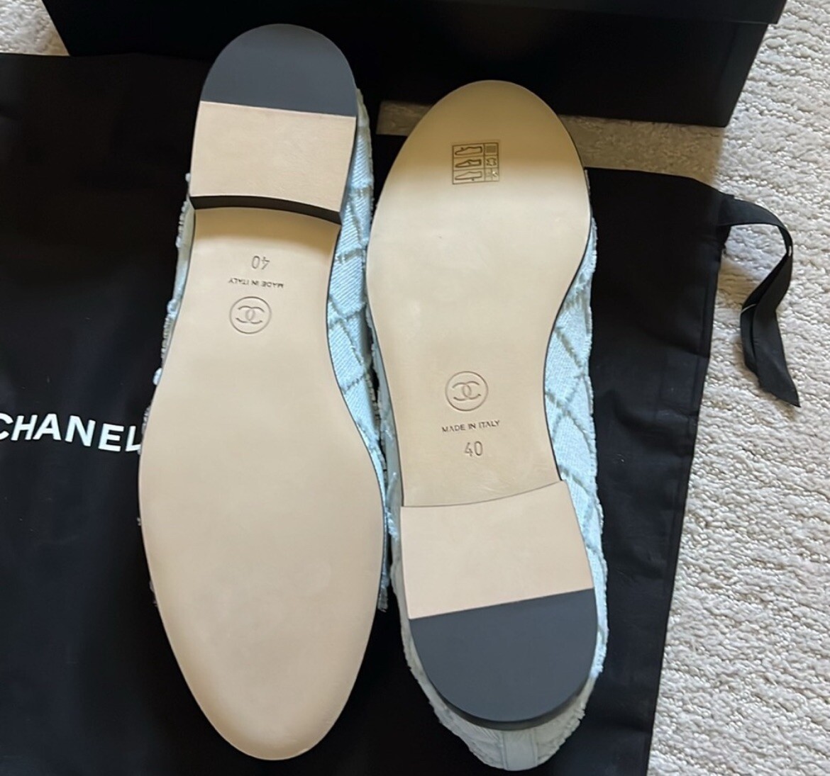 Size 40 Chanel 23P Quilted Denim Blue/Black Ballerina Flats Size 40 Chanel 23P Quilted Denim Blue/Black Ballerina Flats