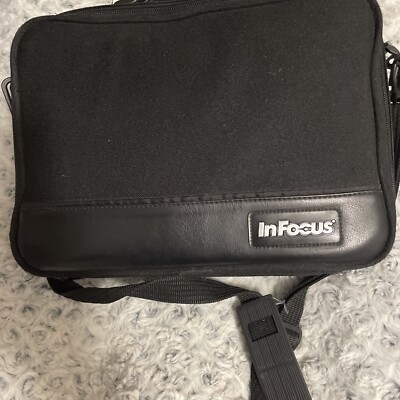 InFocus LP130 DLP Projector. Case, Cables, Remote, GREAT CONDITION