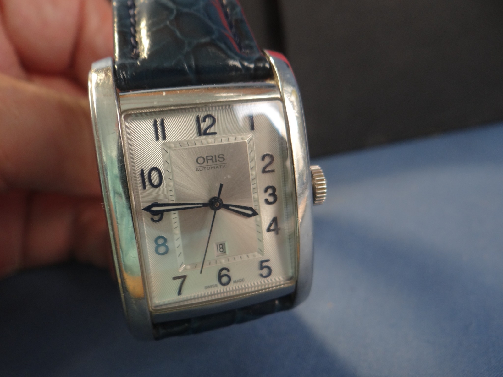 FINE ORIS MENS RECTANGULAR DATE WATCH AUTOMATIC 2… - image 2