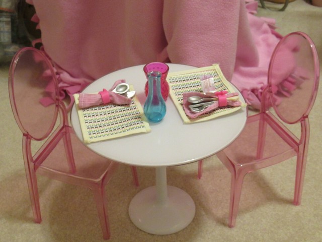 battat table and chairs