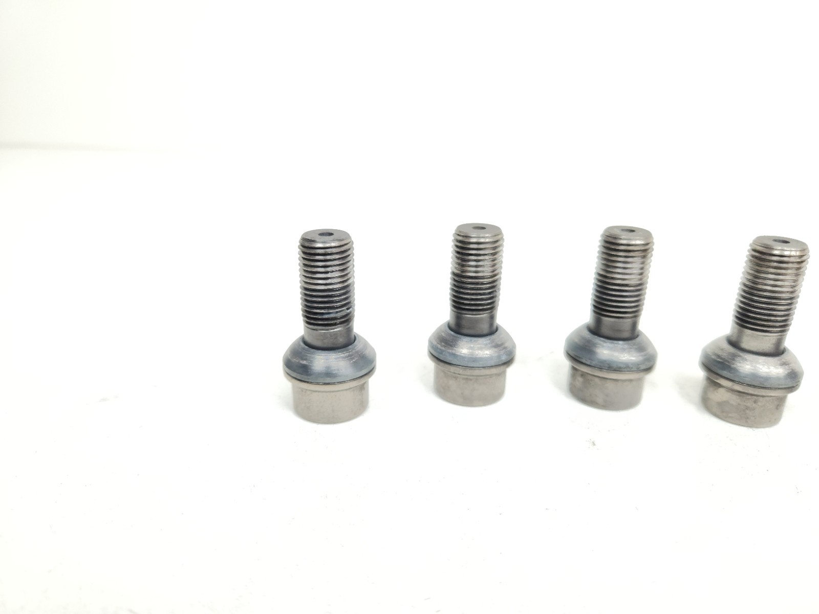 2015-2017 MCLAREN 675LT WHEEL RIM LUG NUT STUD BOLT LUGNUT SET OF 5 TITANIUM OEM