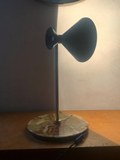 Lampe vintage Mid Century moderniste réflecteur diabolo acier marbre