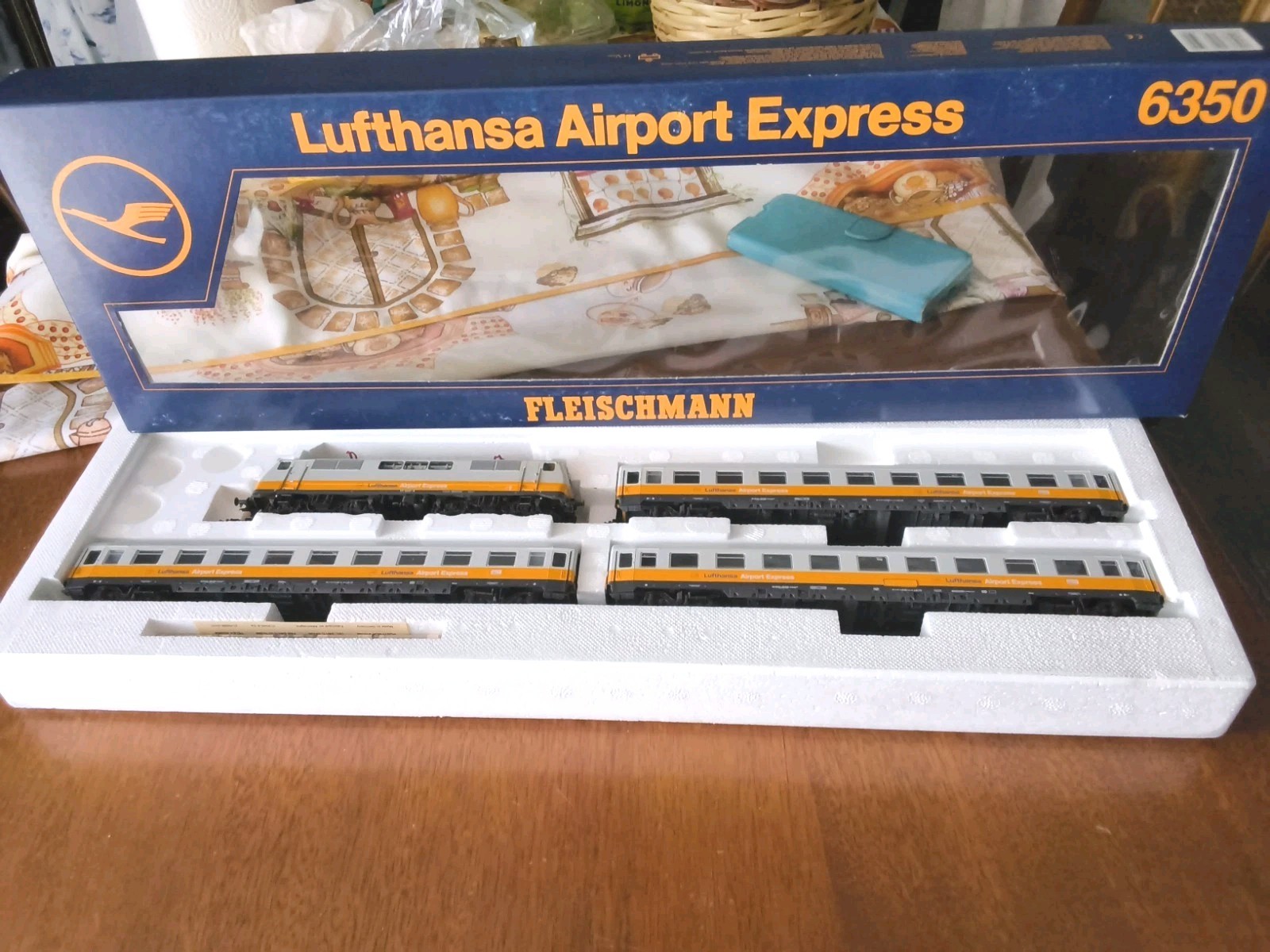 FLEISHEMAANN  SET LUFTHANSA AIRPORT ARTICOLO 6350 HO TOPPP0
