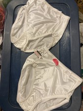 Two Vanity Fair Second skin shaping Hi Cut Brief size 5 White Style 48301