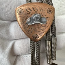 Stunning Vintage Copper Western Cowboy Bolo Tie