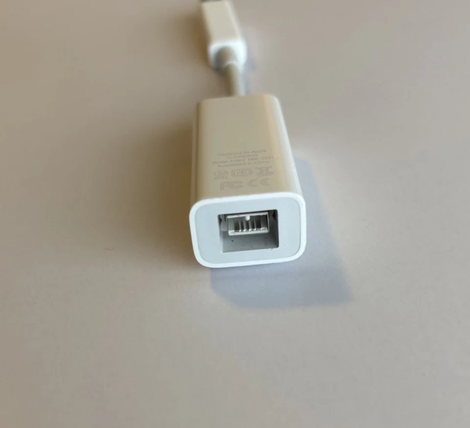 Apple Thunderbolt 2 to FireWire 800 Adapter A1463 MD464LL/A OEM - Image 2 of 4