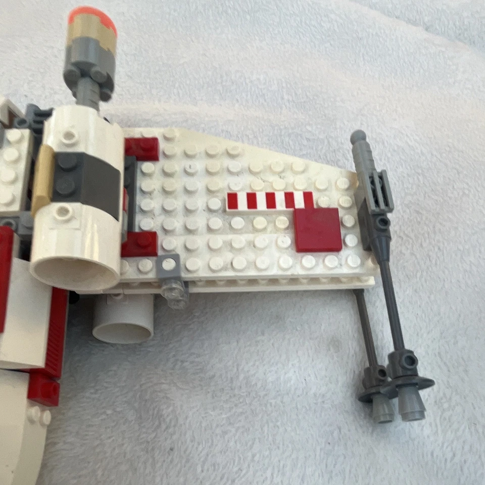 LEGO Star Wars 6212 X-wing Fighter, photo 4 sur 5