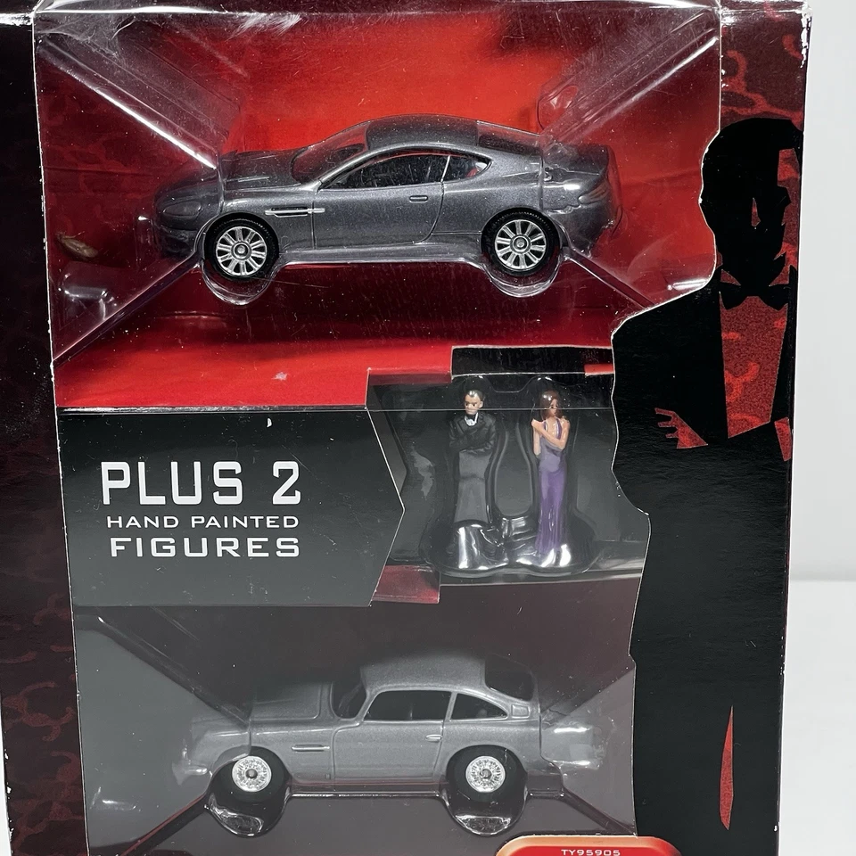 Corgi James Bond 007 Casino Royale Aston Martin DB5 DBS Set TY95905 - Image 3 of 4