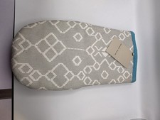 Ensemble cuisine géométrique John Lewis ANYDAY tablier et gant de four assorti gris blanc