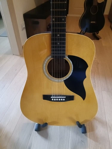 Good Condition EKO Acoustic Guitar + Quiklok Guitar Holder - Picture 2 of 6