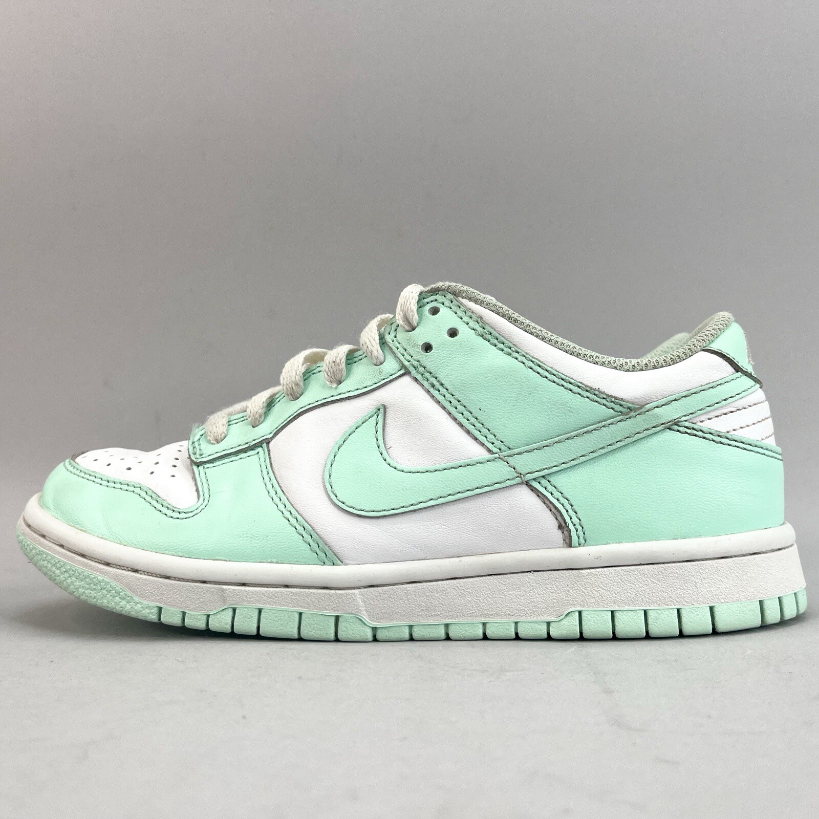 Nike Kids Size 5Y Dunk Low GS Mint Foam White Green Sneakers Shoes FZ3534-100 thumbnail 4