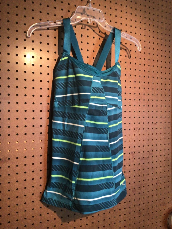 Oakley женщин размер средний плавать танкини верхний зеленый в полоску #19 - Изображение 2 из 4