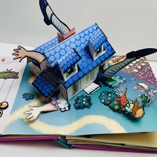 2003  Alice's Adventures In Wonderland Pop Up Book  Robert Sabuda NICE!