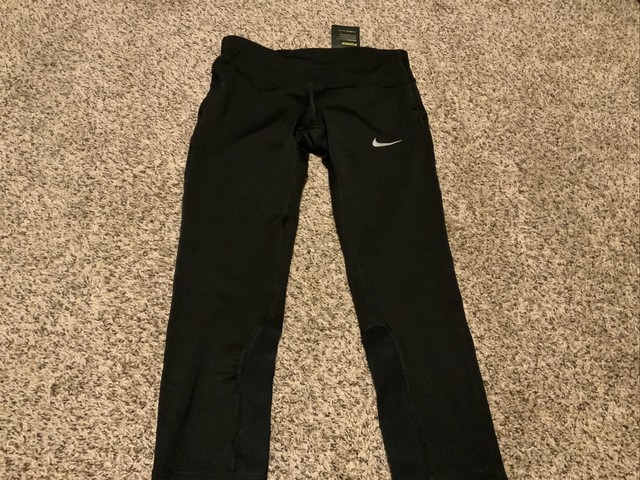 nike epic run tight fit