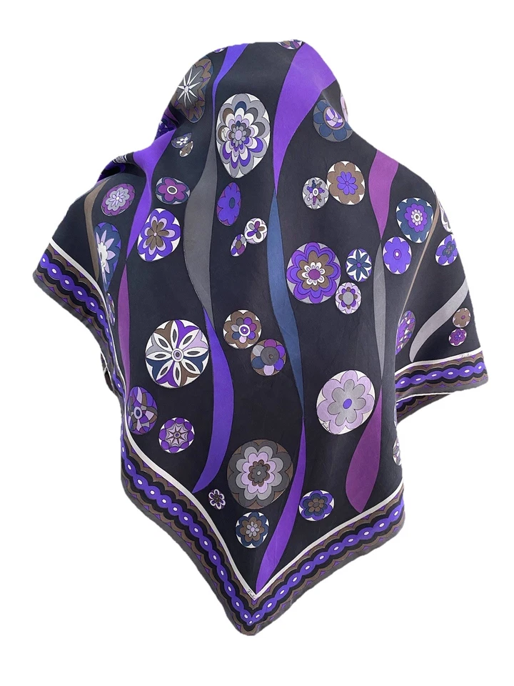 Шарф шелковый многоцветный с монограммой Emilio Pucci S33# 34 дюйма - Изображение 3 из 4