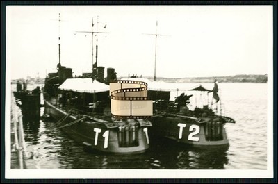 Foto AK - Torpedofangboote - TFA 1 ex dän. Hogen und TFA 2 ex dän. Ornen