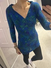 Fatface women?s blue and green printed v neck stretch long top size 10 fat face