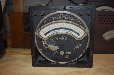 Vintage Large 8'' Very Early RARE SYSTEM WESTON DC Voltmeter 0-150 V Wood Case