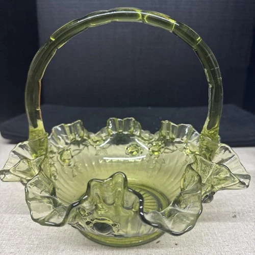 FENTON 1960's COLONIAL GREEN GLASS THUMBPRINT RUFFLED CRIMPED 8” BASKET Ja529