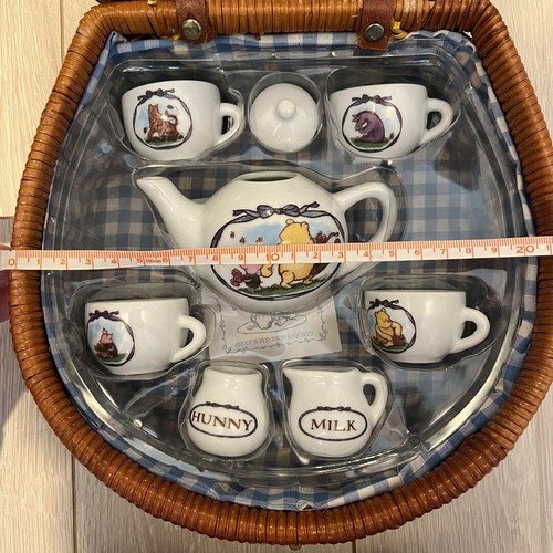 Disney Winnie the Pooh Miniature Tea set with Basket case Toy Tableware Pottery - Picture 5 of 14