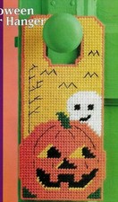 HALLOWEEN DOOR HANGER GHOST  PUMPKIN PLASTIC CANVAS PATTERN INSTRUCTIONS