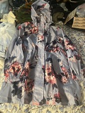 Joules Outerwear Womens Golightly - Pack Away Raincoat - US6 Floral NWT 80