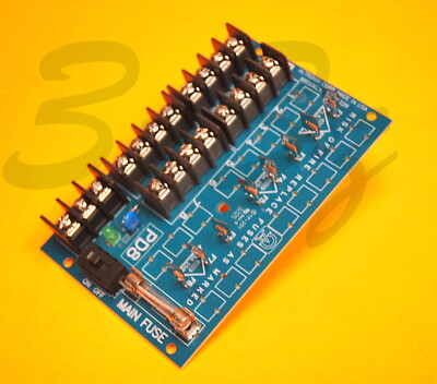 Altronix PD8CB Power Distribution Module