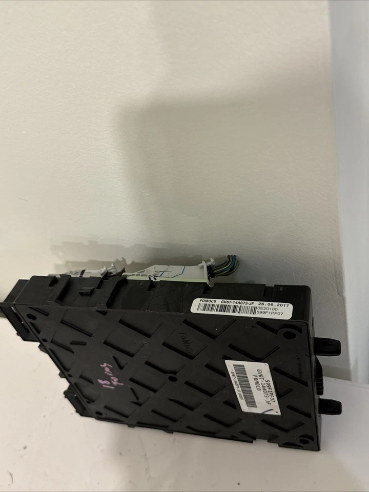 2018 FORD FOCUS BODY CONTROL MODULE BCM INTERIOR FUSE BOX OEM GV6T-14A073-JF - Imagem 4 de 4