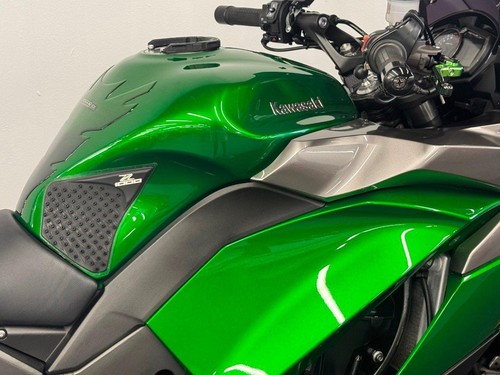 KAWASAKI Z1000SX ** DOCUMENTED HISTORY ** PANNIERS ** WARRANTY - Picture 4 of 18
