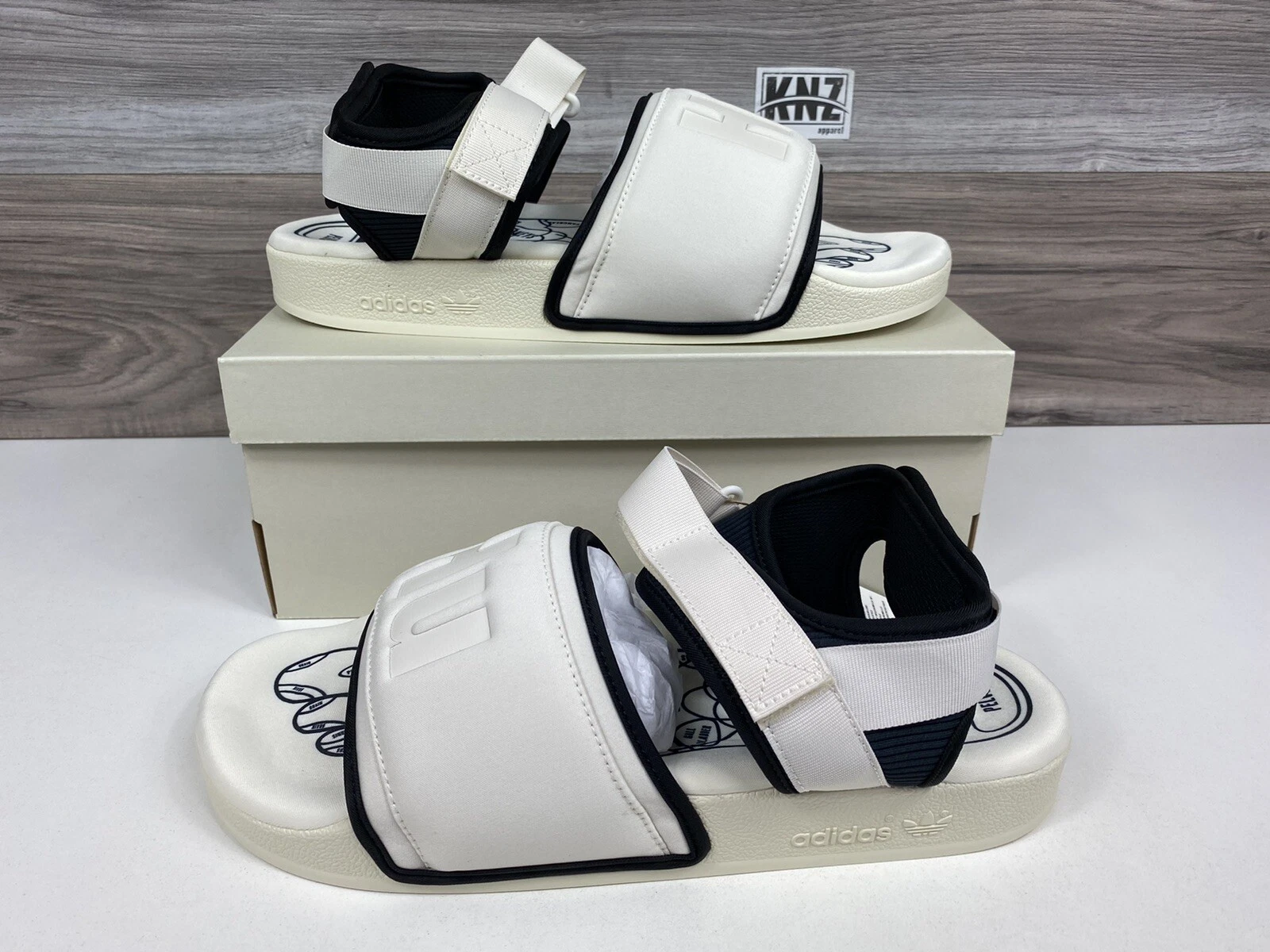 Sandalo Adidas Adilette 2.0 HU Human Race Pharrell Off bianco taglia 10 GZ1891